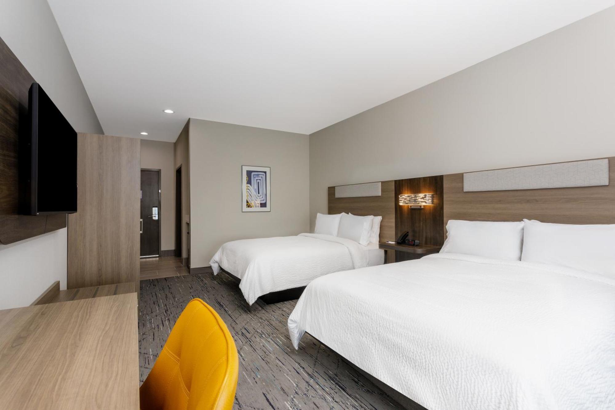 Holiday Inn Express & Suites Tampa Stadium - Airport Area By Ihg Eksteriør bilde