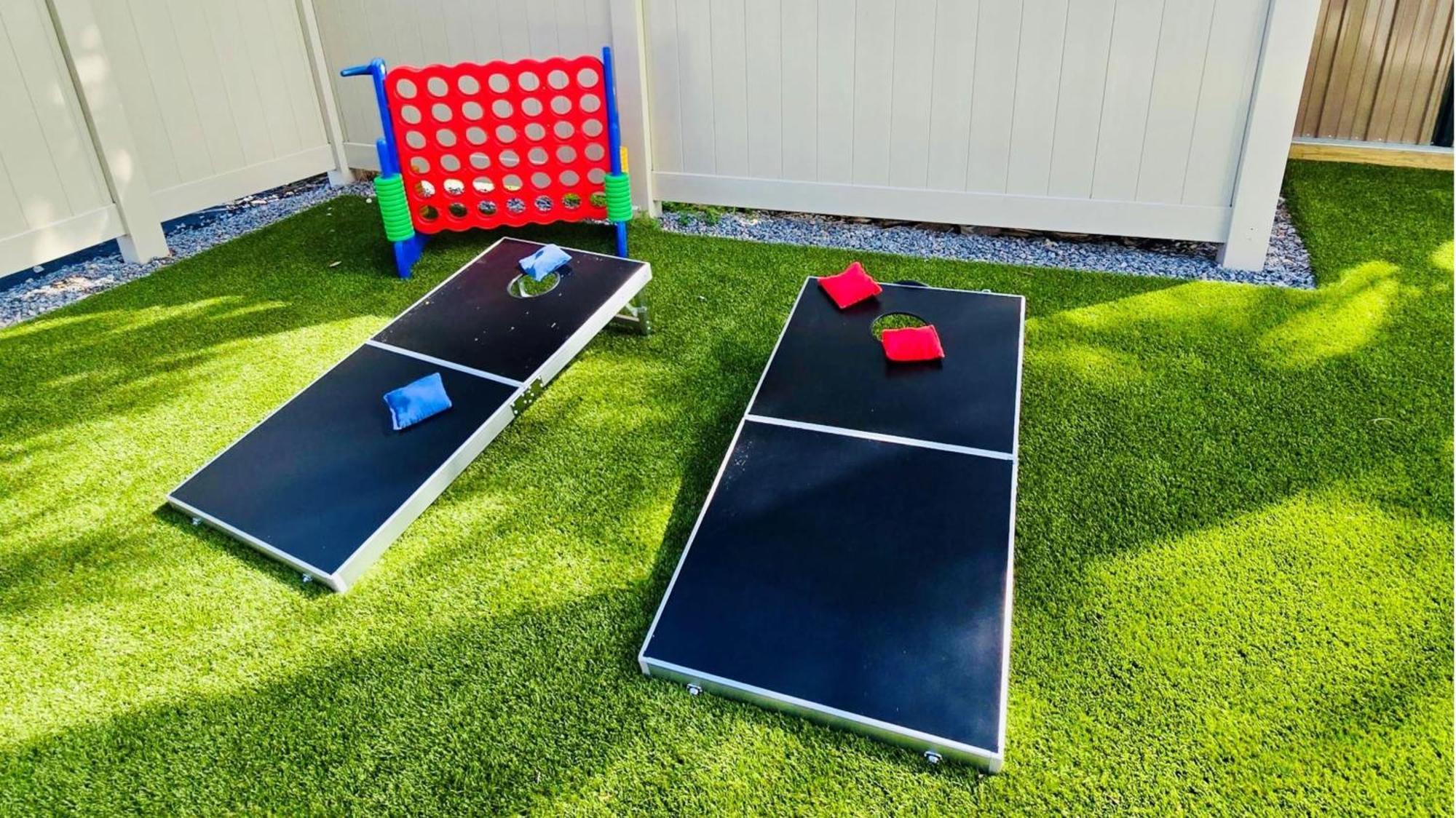 Holiday Inn Express & Suites Tampa Stadium - Airport Area By Ihg Eksteriør bilde